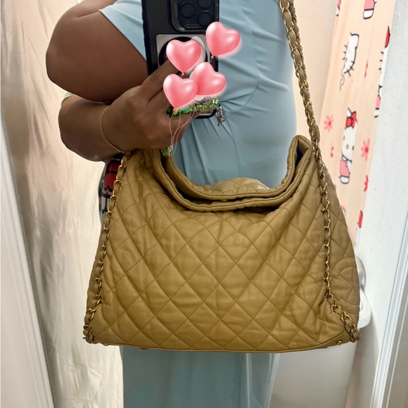 Chanel Tote - Picture 11 of 13